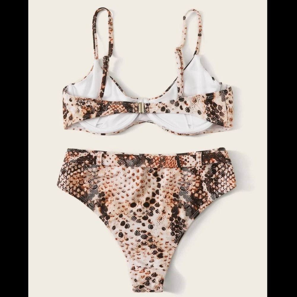 🆕 High Waisted Belted Bikini - Animal Print - Picture 2 of 5